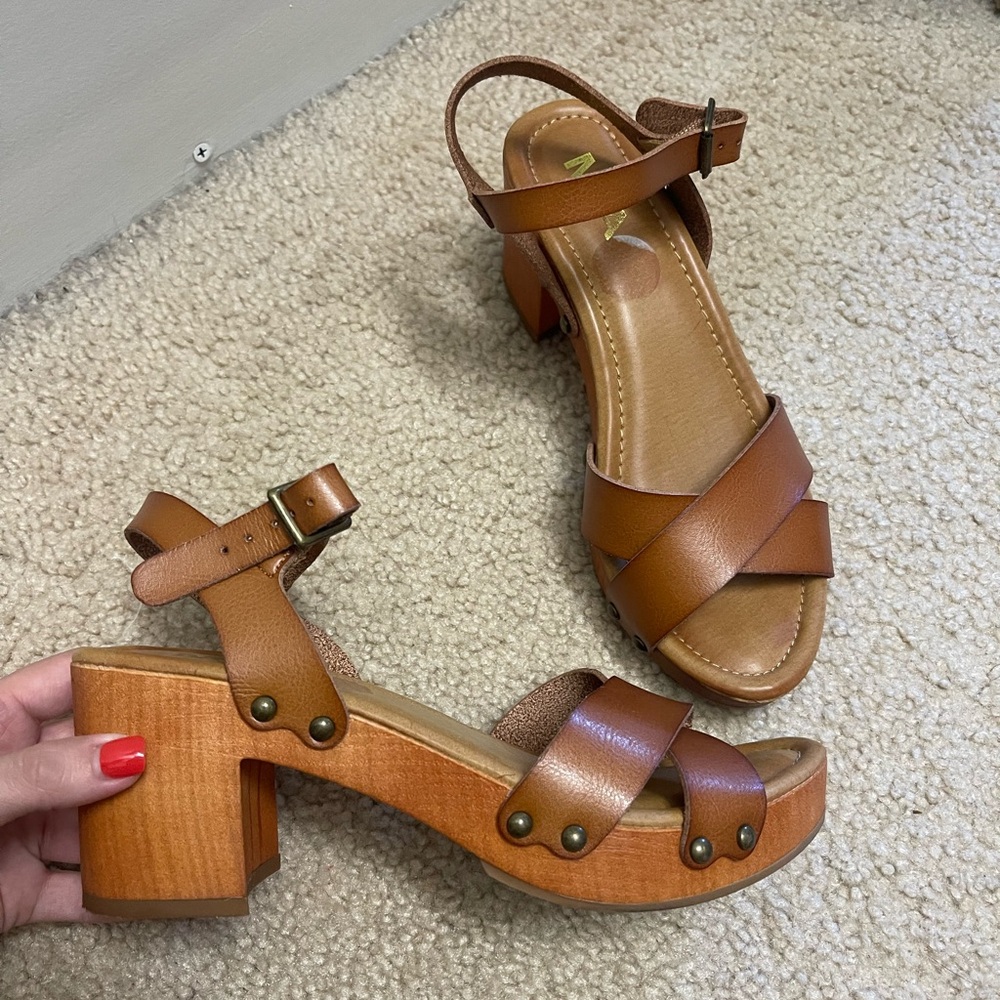 MIA wooden heels